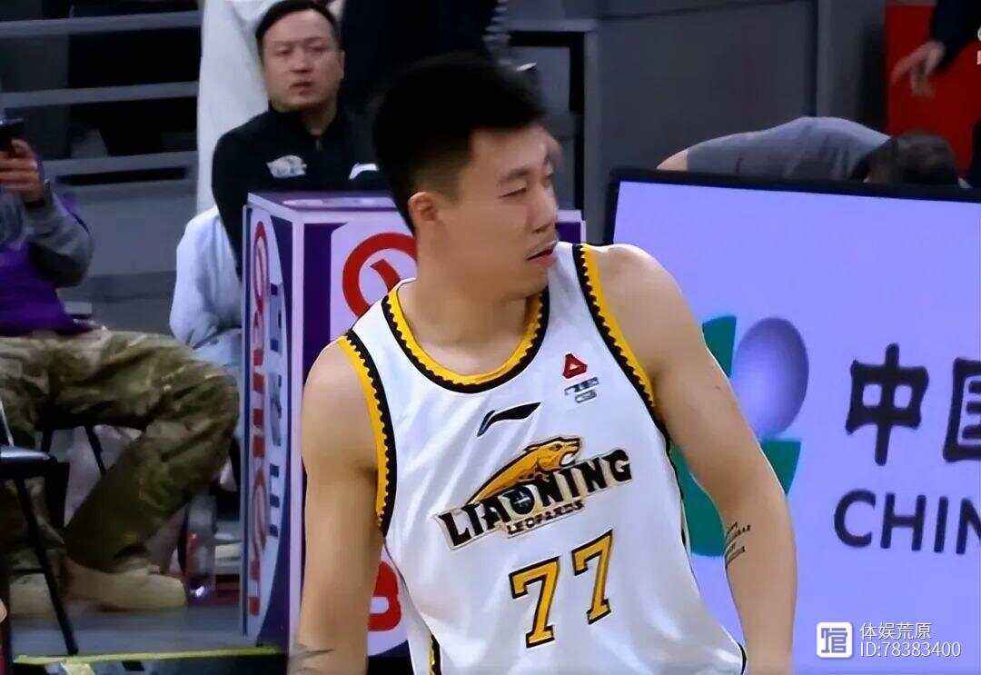 九游平台 - 羽毛球赛场再起风云：岭南风暴队爆冷岭东烈马队，新援首秀制胜赛场纪律更严谨