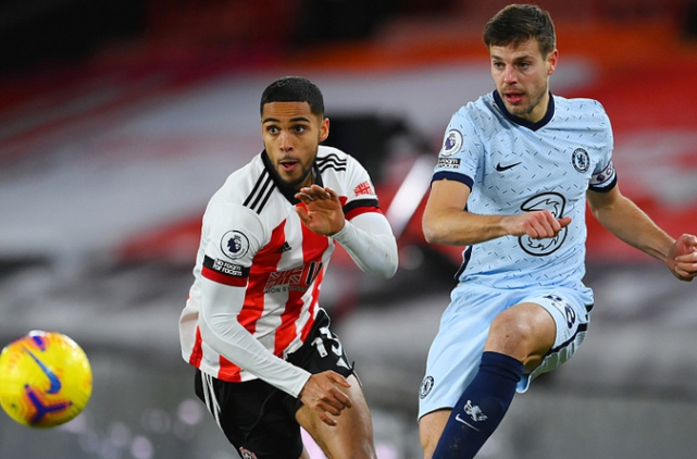 九游官方平台 -包含瓦伦西亚训练开放日，集结日刷新队史纪录引观众欢呼，足总杯在即，阵容厚度经受考验的词条