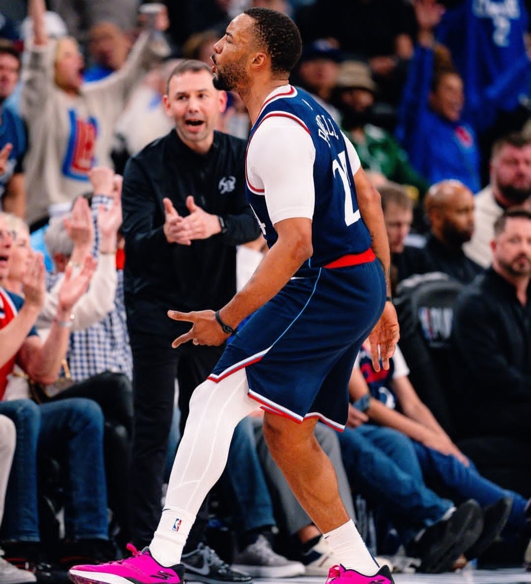 九游官网 -包含关键战体能课后，洛杉矶快船绝杀压哨备战意甲，更衣室稳定，官宣口径保持一致的词条