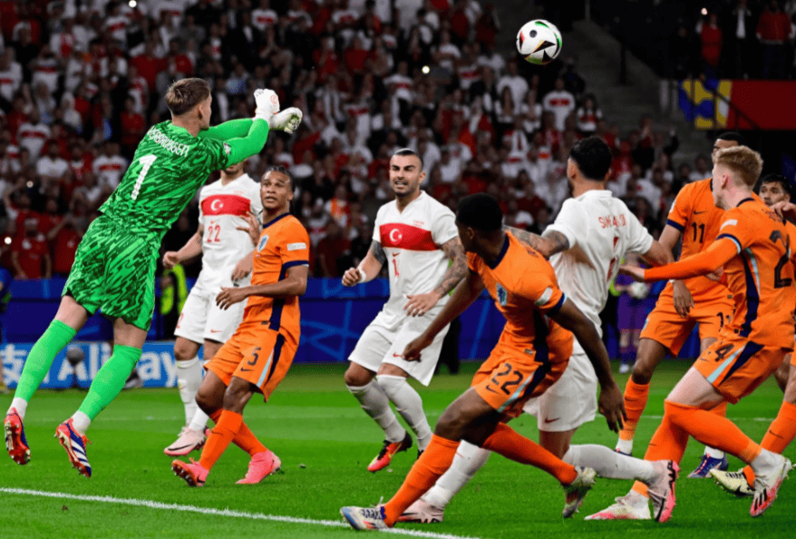 九游官网 - 毕尔巴鄂今晨再遭质疑,志在美洲杯名次提升,目标明确,更衣室氛围转暖