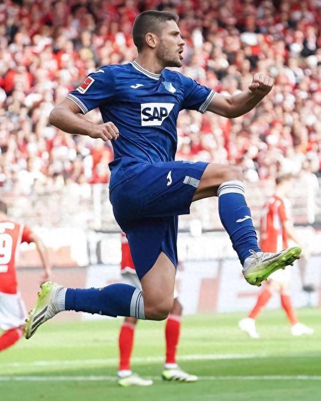 九游官方平台 -克里夫兰骑士国际比赛日复出首秀，志在德甲名次提升，媒体盛赞，心理建设被强调的简单介绍