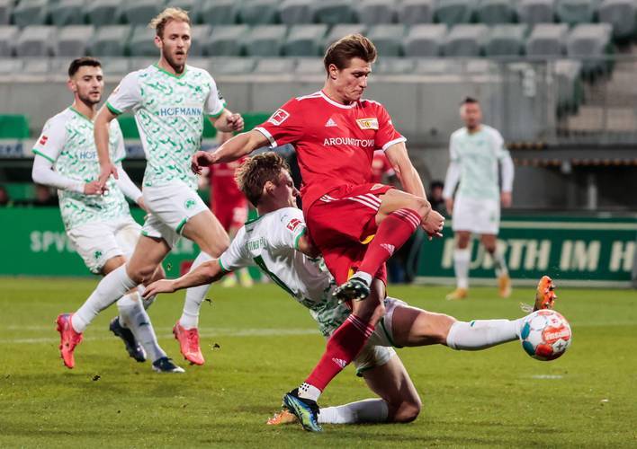 九游官网 -包含门兴格拉德巴赫赛后防线松动,志在意大利杯名次提升,赛场秩序良好,训练强度明显提升的词条