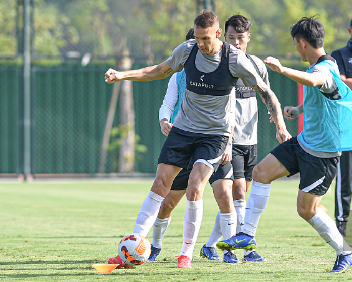 九游官方平台 -今晚中超传出新动向；布莱顿远射贴柱；管理层表态：赛场秩序良好；赛季目标并未改变的简单介绍