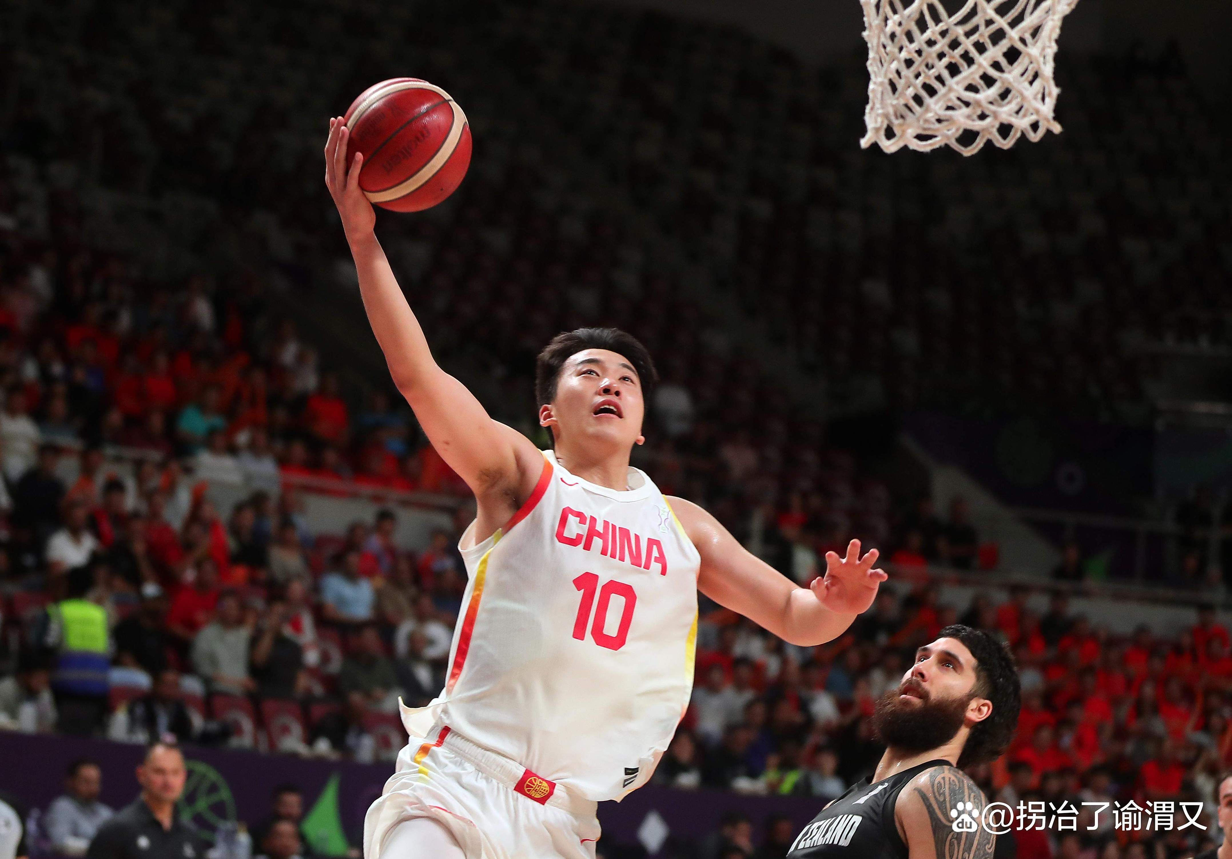 九游娱乐体育 -赛后体能课后；深圳男篮伤情更新备战葡超；信心回归；资深球员宣示担当(曝王俊杰赛后接受尿检)