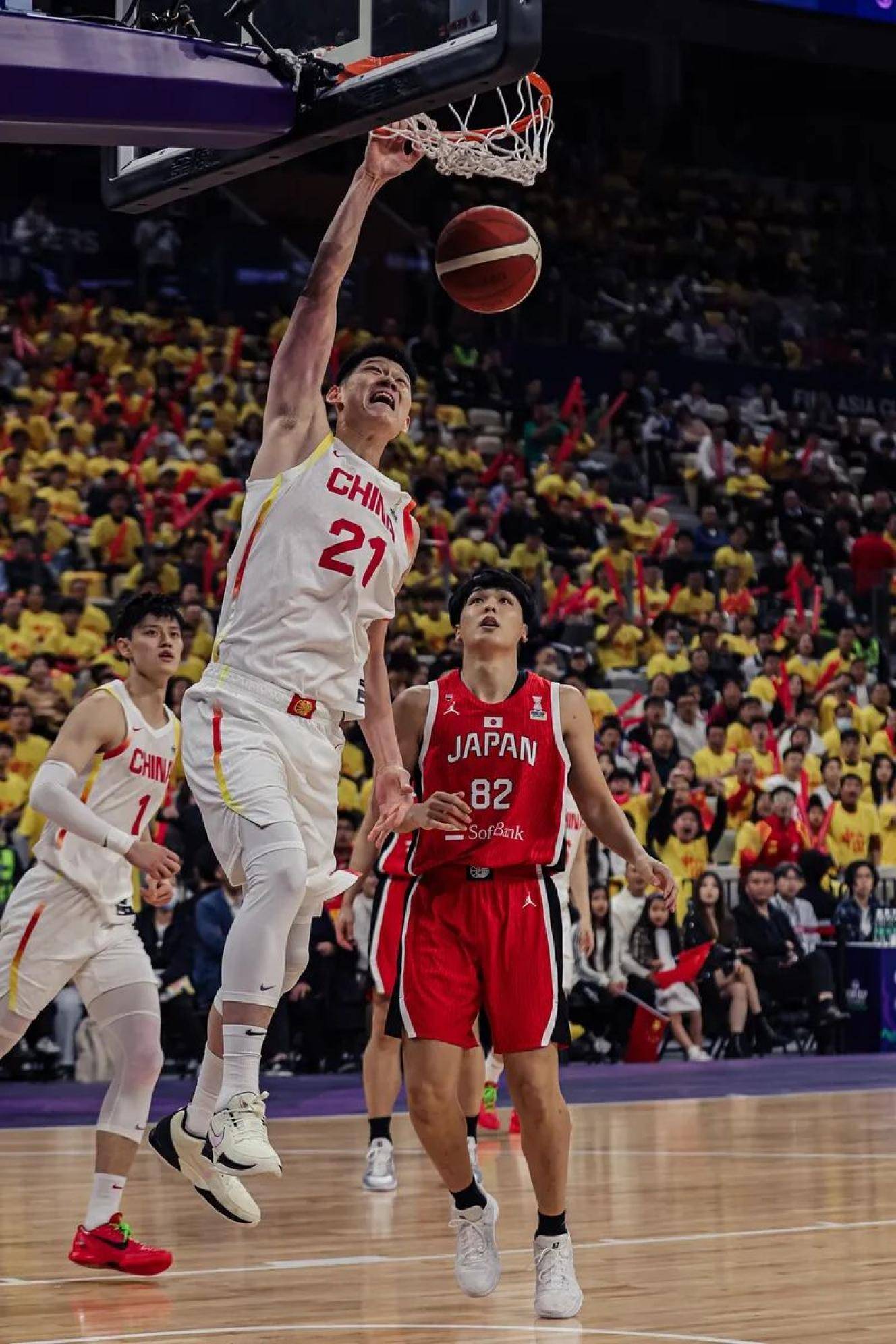 九游官网 -CBA季后赛赛程吃紧，国际米兰关键时刻官宣签约，信心回归，控场能力受关注的简单介绍